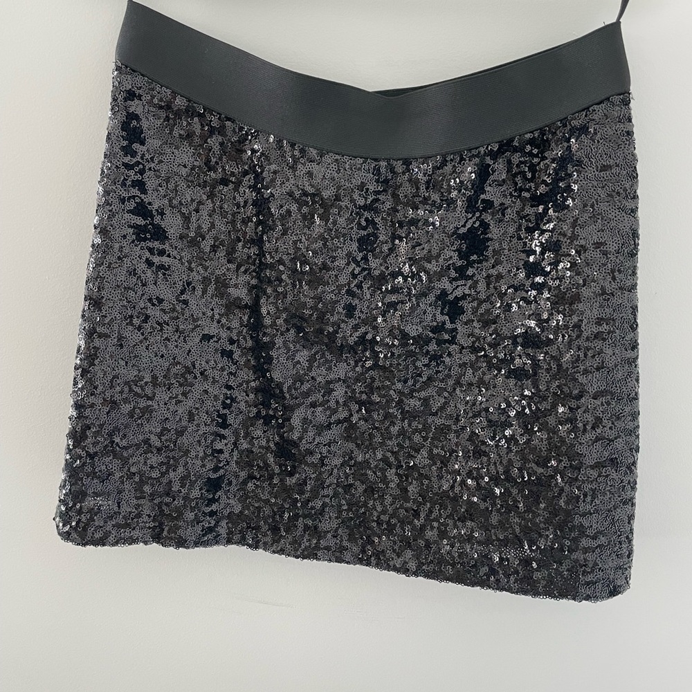 Sparkle mini skirt!